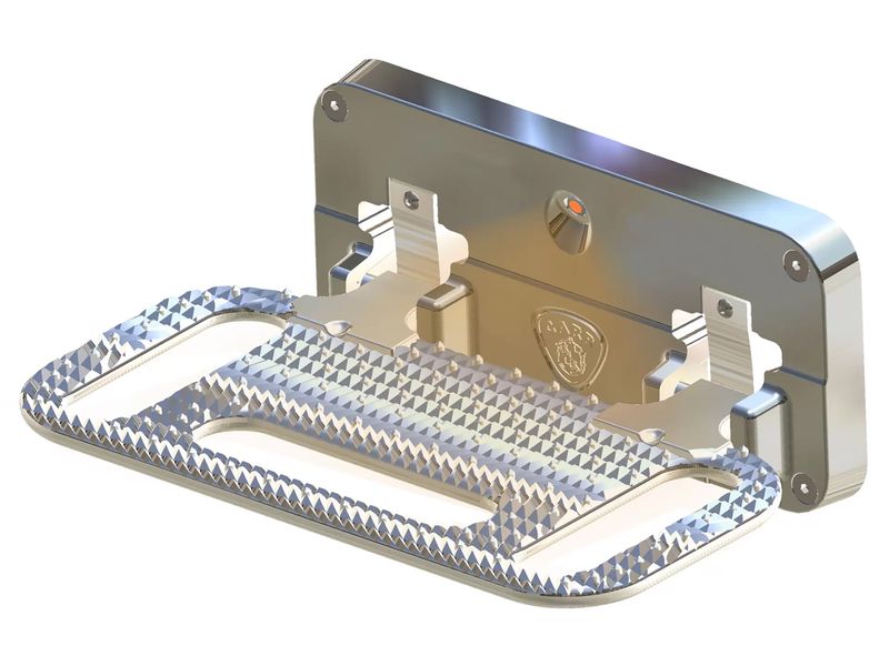 Carr HD Mega LED Hitch Step XM3 Polished