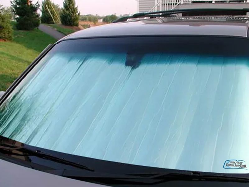 Dash Designs Intro-Tech® Auto Shade™ Sun Shade