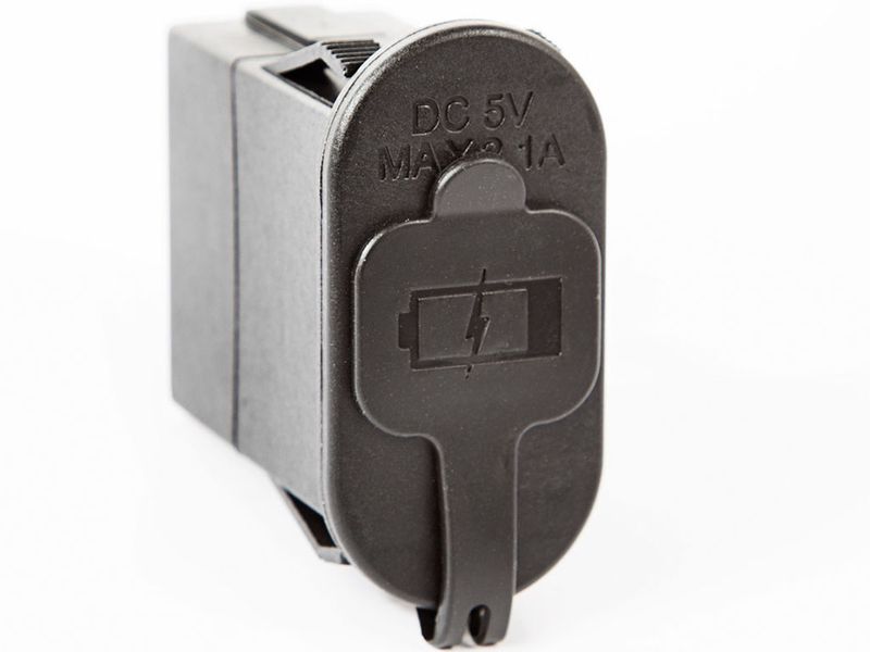 Rugged Ridge USB Rocker Switch Charging Port