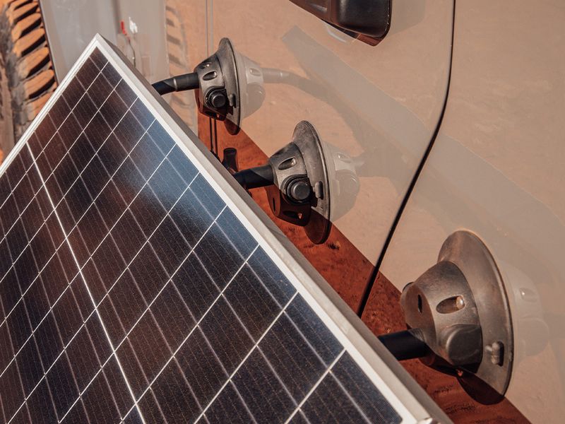 SeaSucker Solar Flex Mount