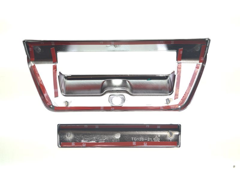 Trim Illusion Tailgate Handle Covers
